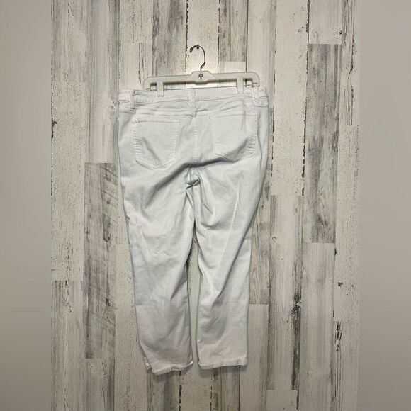 White jeans - Picture 6 of 7